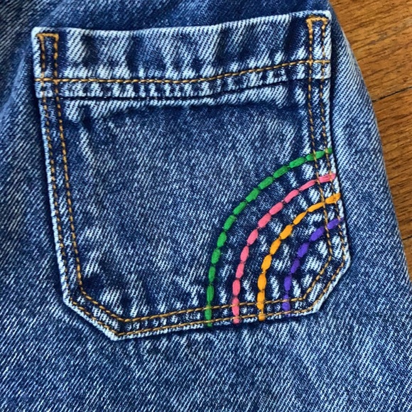 Hundred Pieces Shorts - Picture 5 of 7